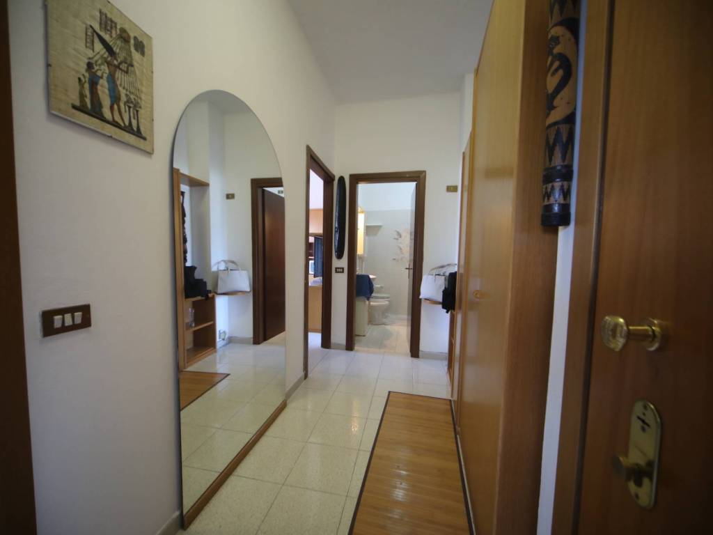 appartamento in vendita a Como in zona Sagnino