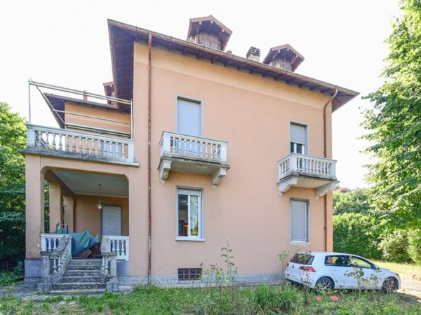 casa indipendente in vendita a Como in zona Sagnino