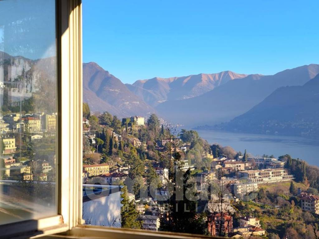 appartamento in vendita a Como in zona Monte Olimpino