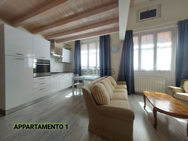 appartamento in vendita a Como in zona Como Centro