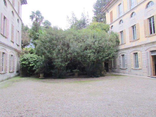 appartamento in vendita a Como in zona Piazza Volta