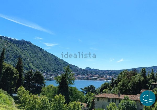 appartamento in vendita a Como in zona Villa Olmo