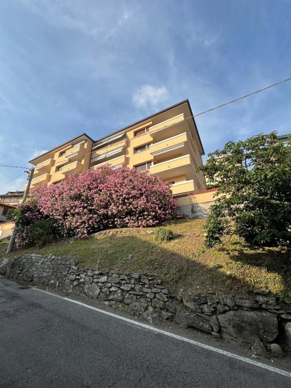 appartamento in vendita a Como in zona Sagnino