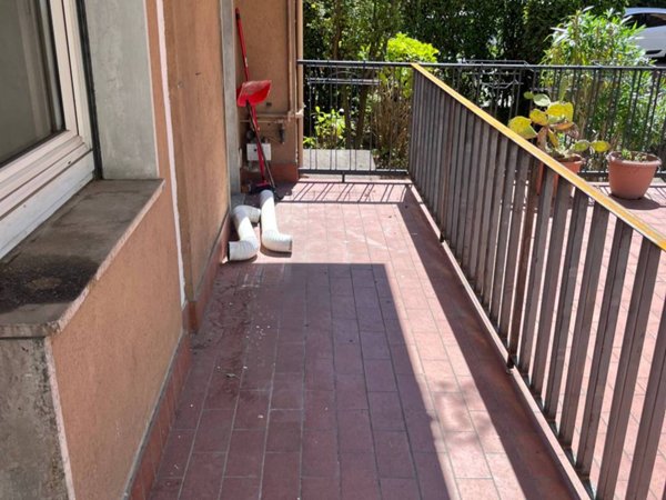 appartamento in vendita a Como in zona Lora