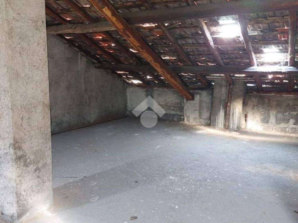 appartamento in vendita a Como in zona Monte Olimpino