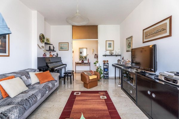 appartamento in vendita a Como in zona Breccia