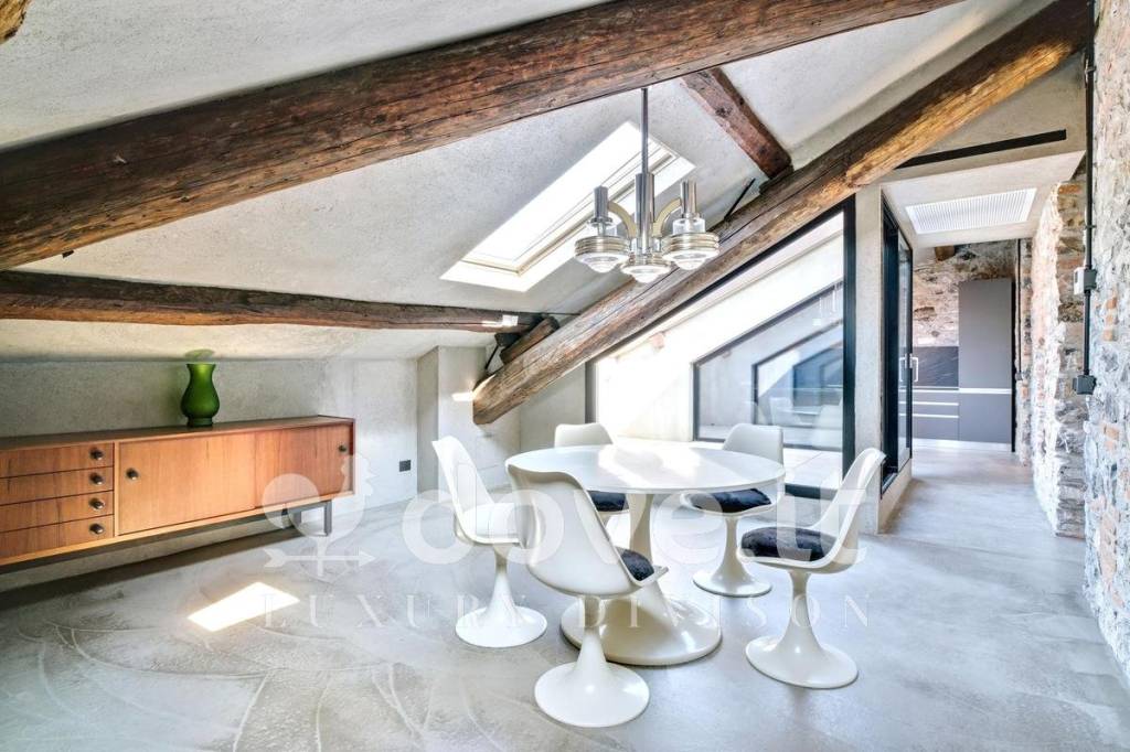 appartamento in vendita a Como in zona Como Centro