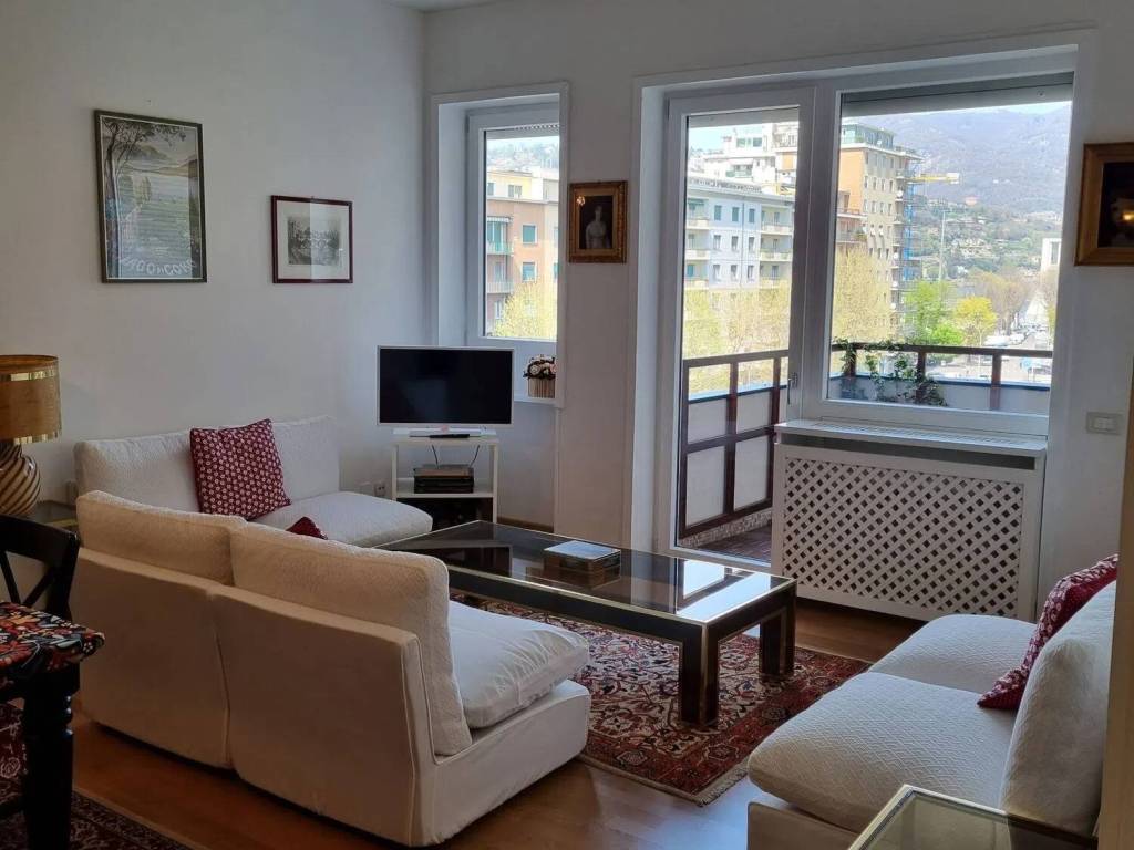 appartamento in vendita a Como in zona Como Centro