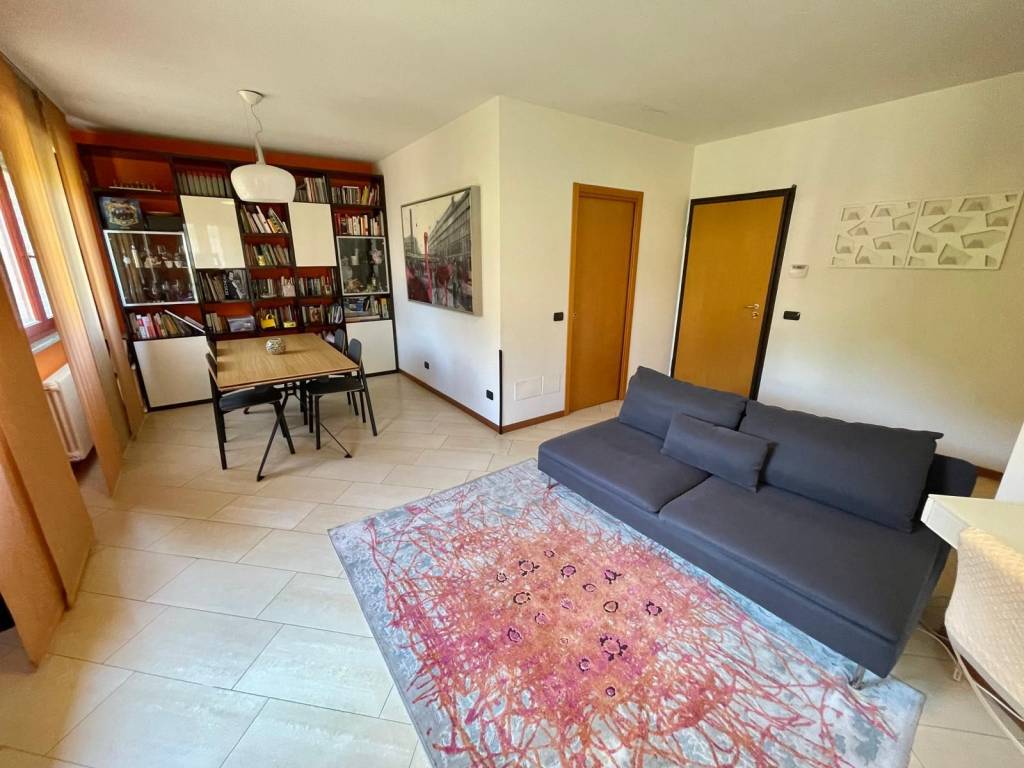 appartamento in vendita a Como in zona Villa Olmo