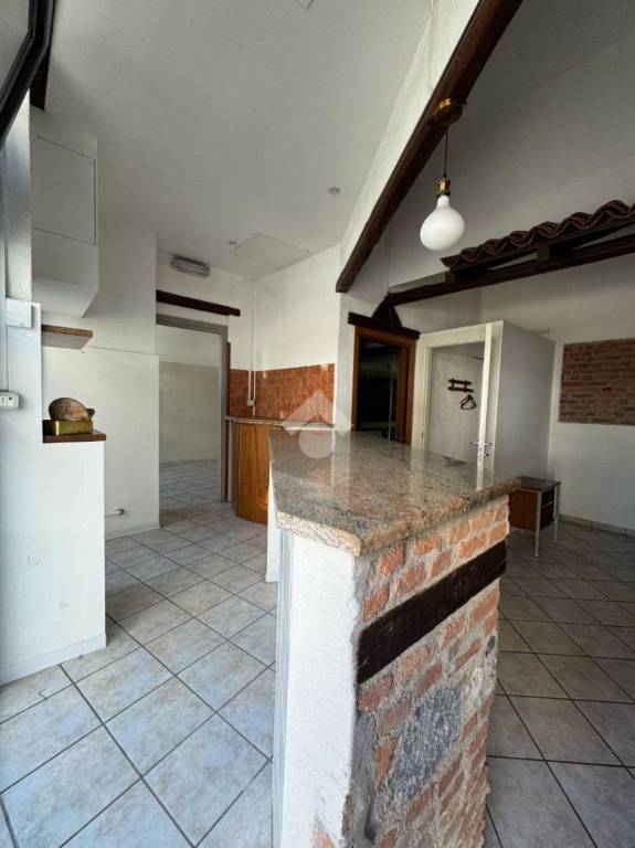 appartamento in vendita a Como in zona Monte Olimpino