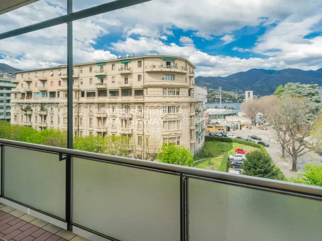 appartamento in vendita a Como in zona Como Centro