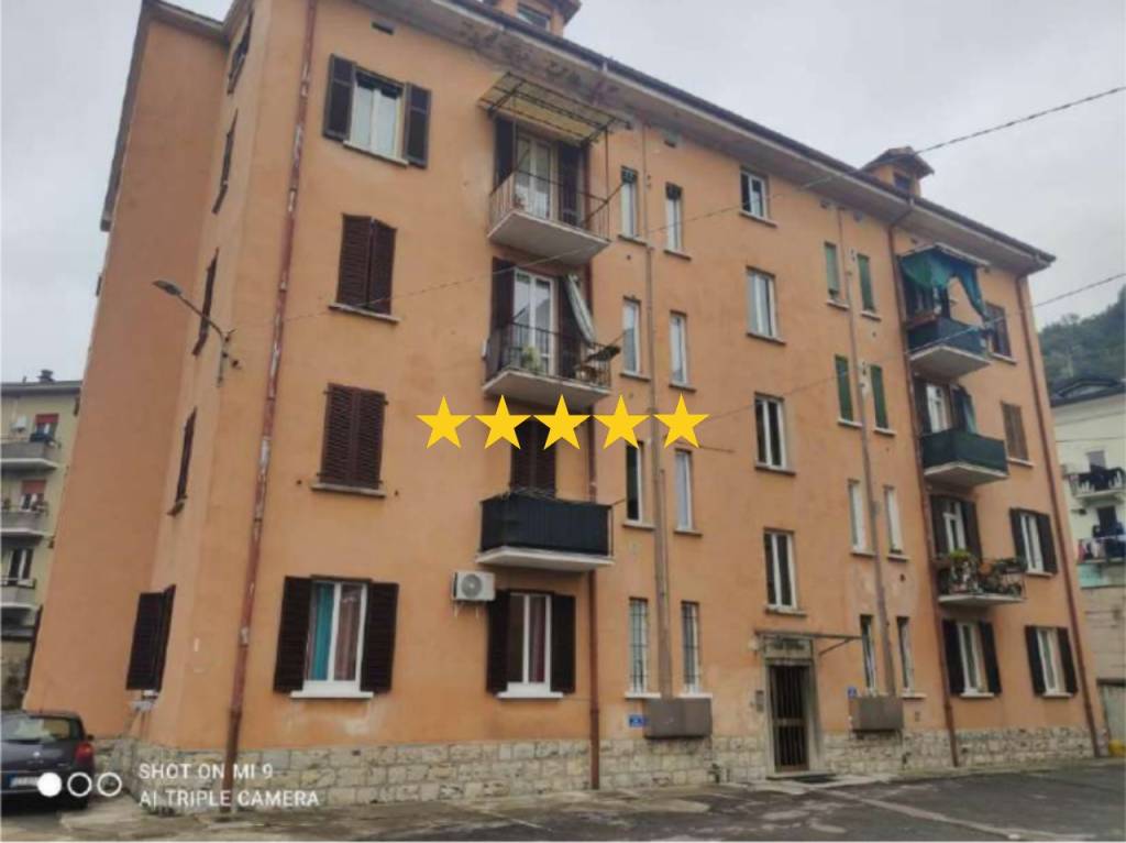 appartamento in vendita a Como in zona Camerlata