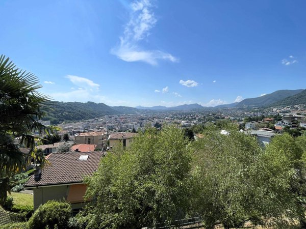appartamento in vendita a Como in zona Sagnino
