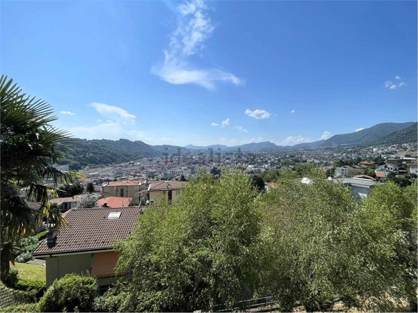 appartamento in vendita a Como in zona Sagnino