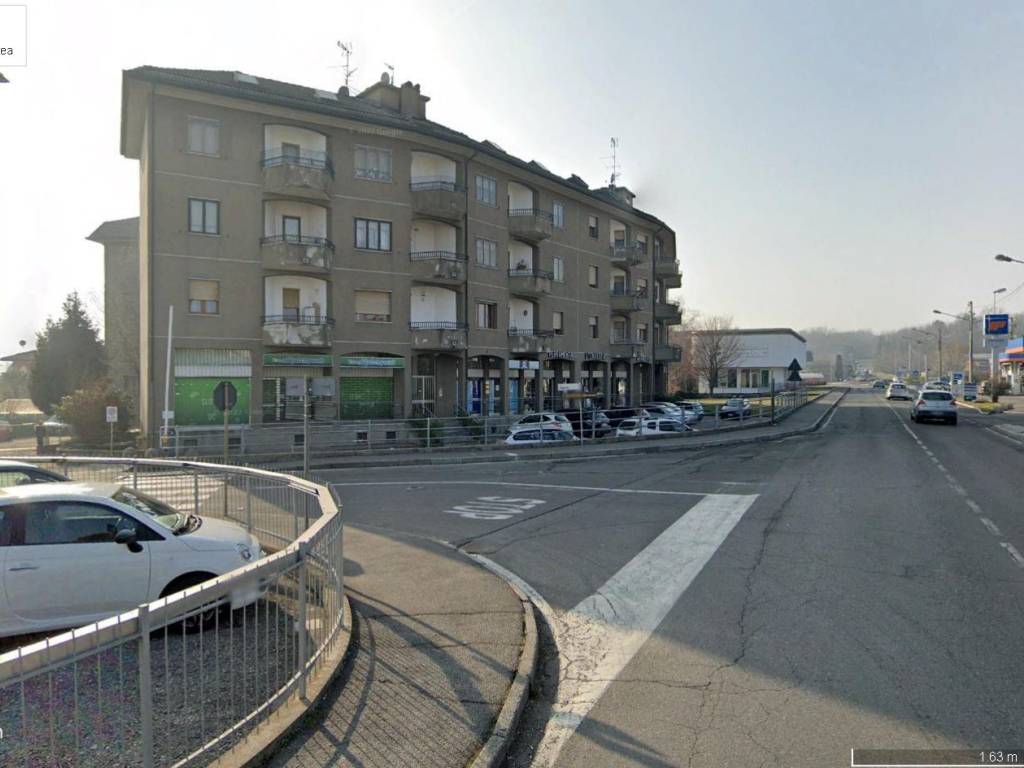 negozio in vendita a Como in zona Prestino