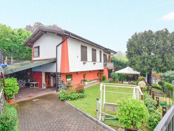 casa indipendente in vendita a Como in zona Villa Olmo
