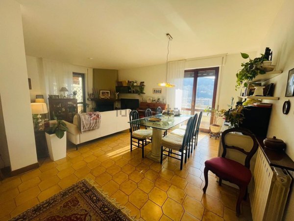 appartamento in vendita a Como in zona Sagnino