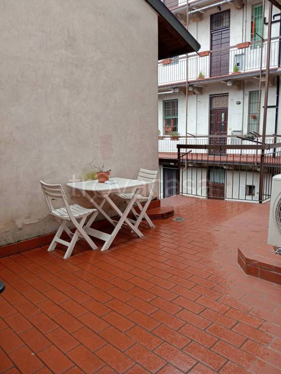 appartamento in vendita a Como in zona Borghi