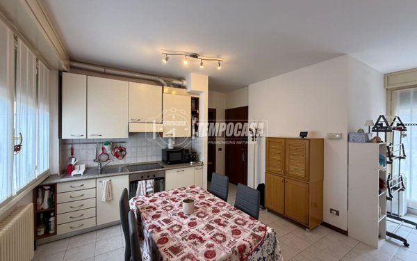 appartamento in vendita a Como in zona Tavernola