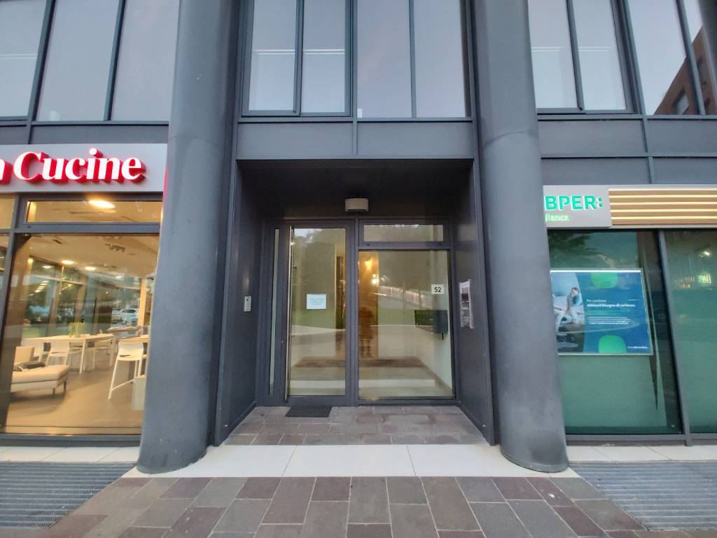 ufficio in vendita a Como in zona Rebbio