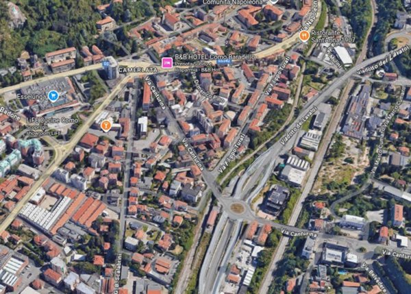 appartamento in vendita a Como in zona Rebbio