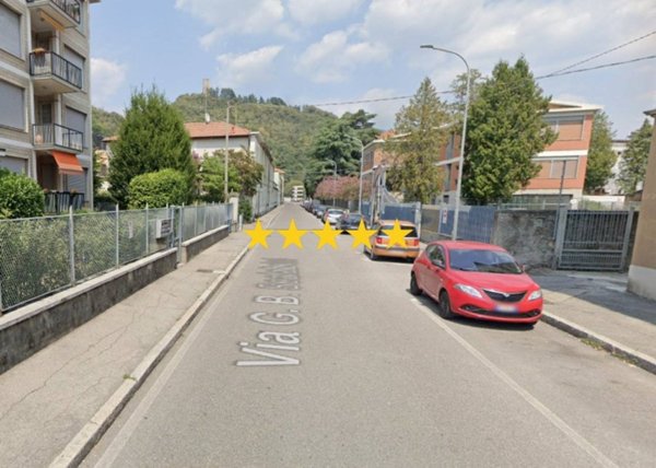 appartamento in vendita a Como in zona Camerlata
