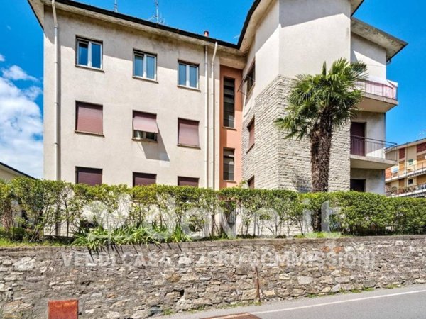 appartamento in vendita a Como in zona Lora