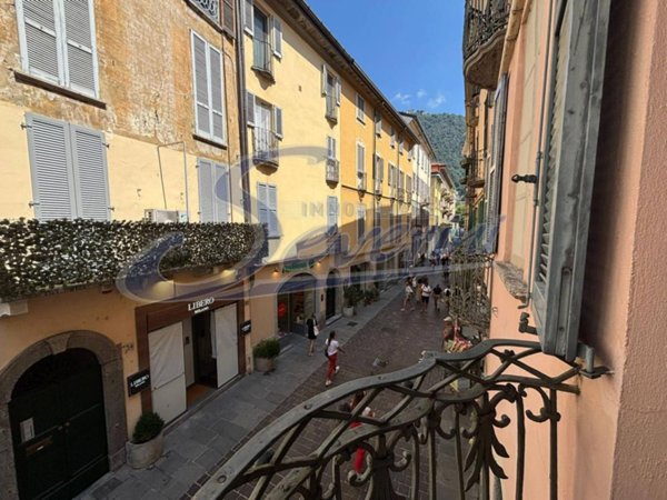 negozio in vendita a Como