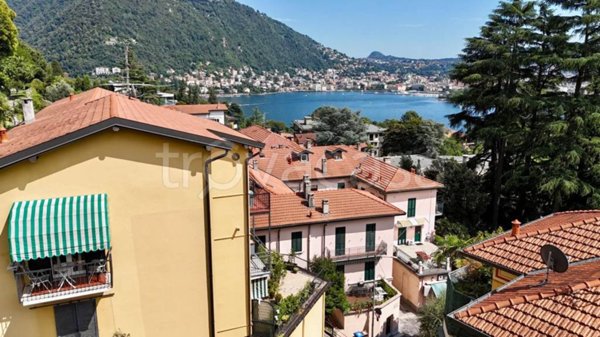 appartamento in vendita a Como in zona Villa Olmo