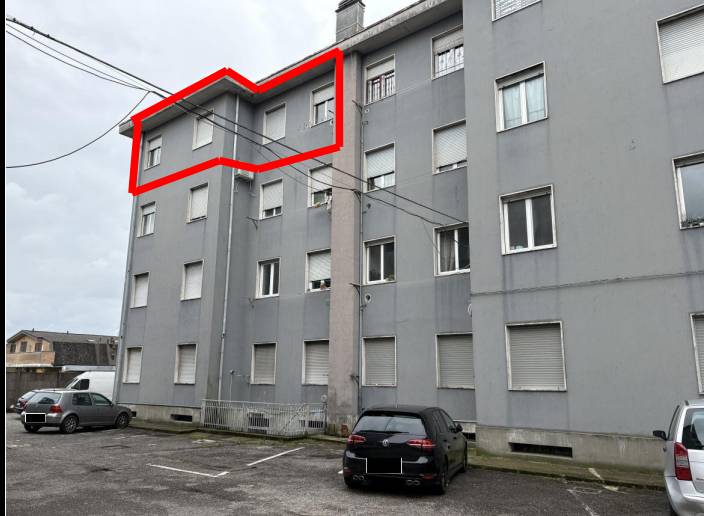 appartamento in vendita a Como in zona Breccia