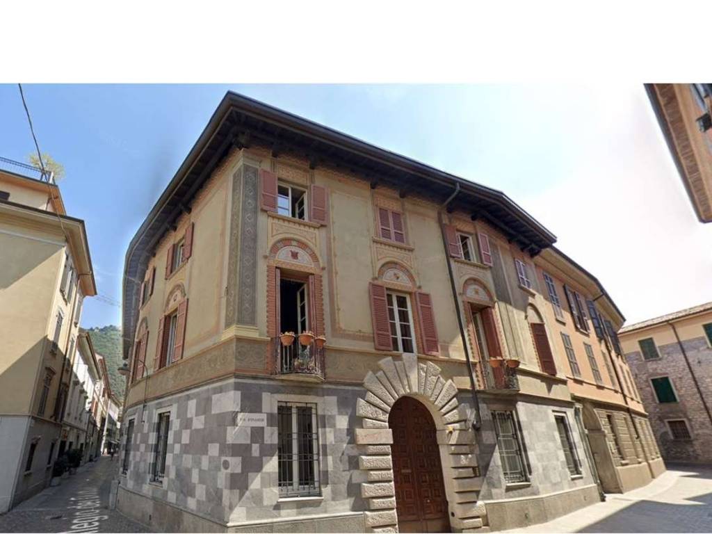 appartamento in vendita a Como in zona Como Centro