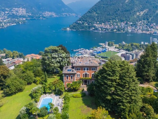 appartamento in vendita a Como in zona Prestino