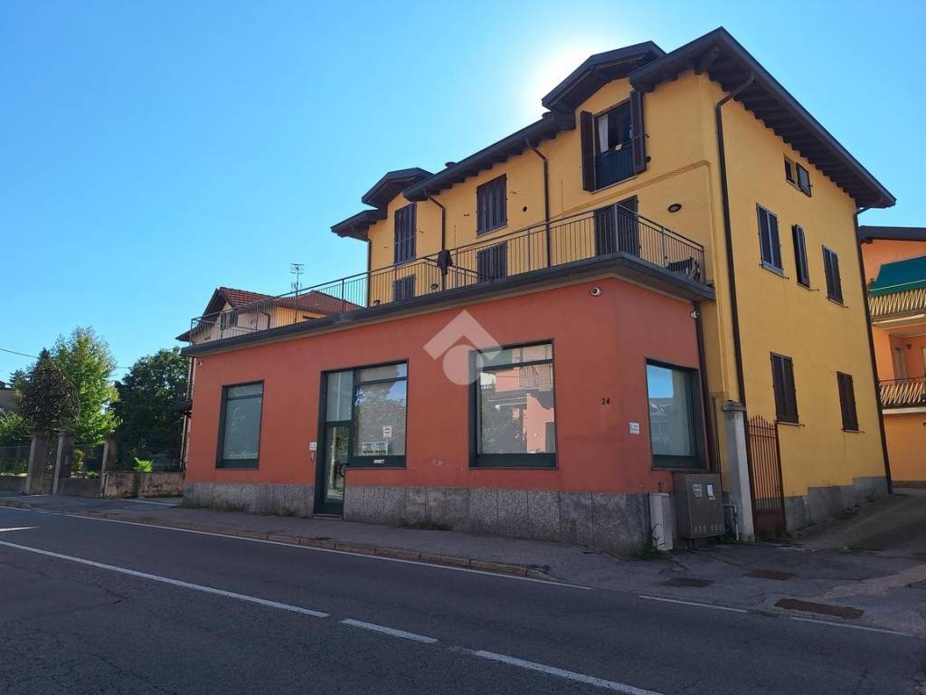 negozio in vendita a Como in zona Camerlata