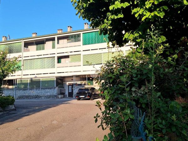 appartamento in vendita a Como in zona Albate