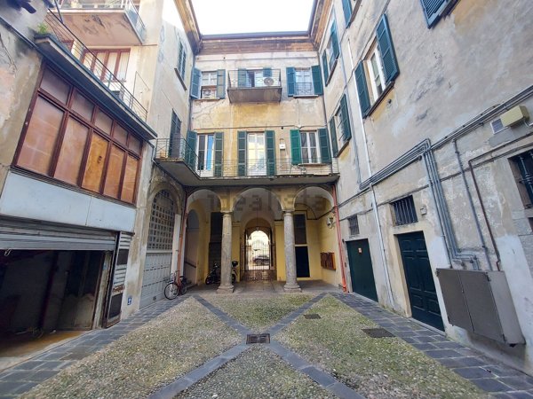 appartamento in vendita a Como