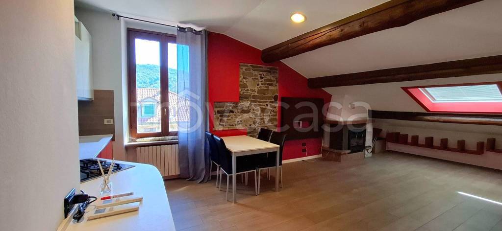 appartamento in vendita a Como in zona Caserme