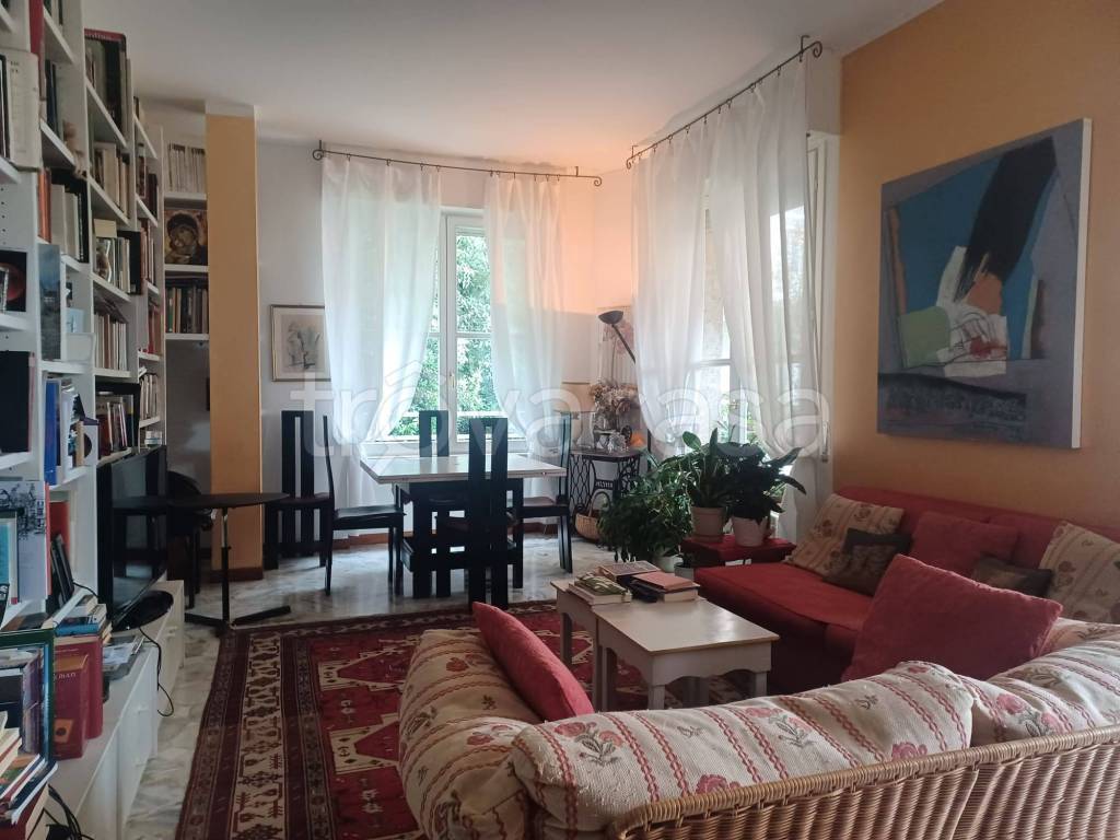 appartamento in vendita a Como in zona Valduce