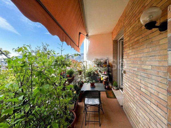appartamento in vendita a Como in zona Valduce