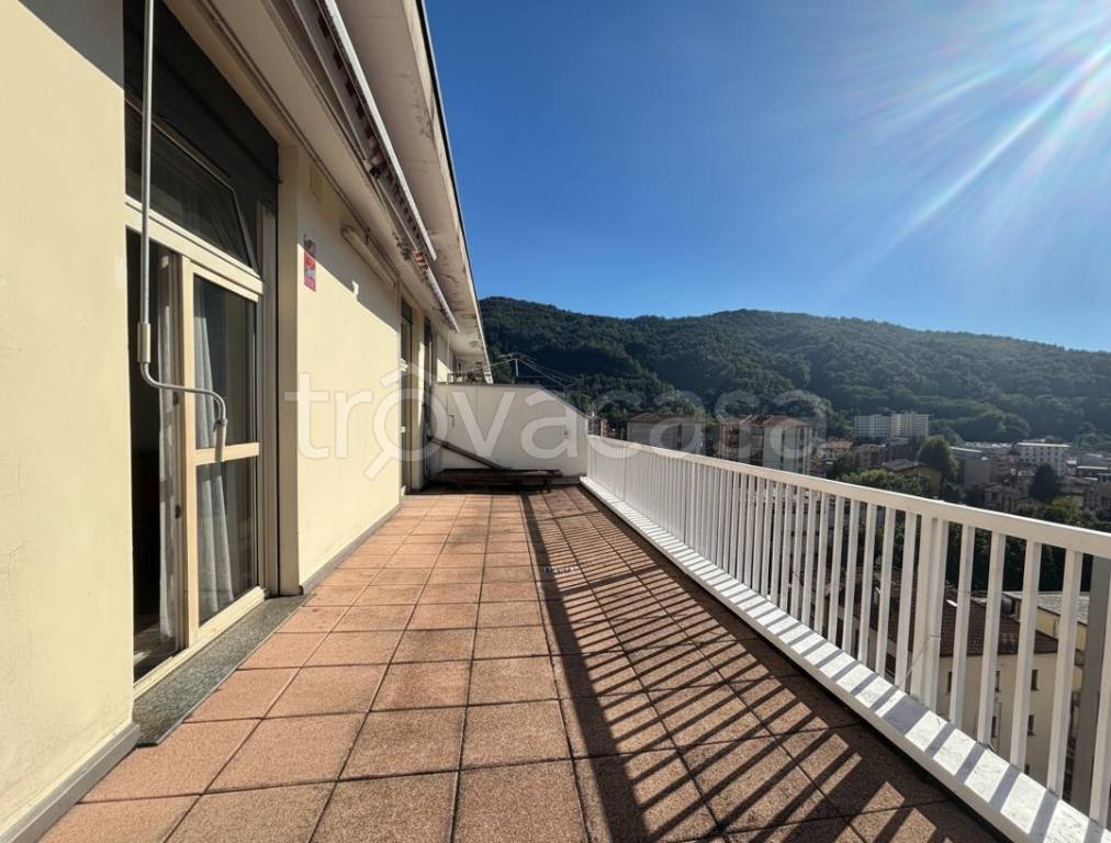 appartamento in vendita a Como in zona Ponte Chiasso