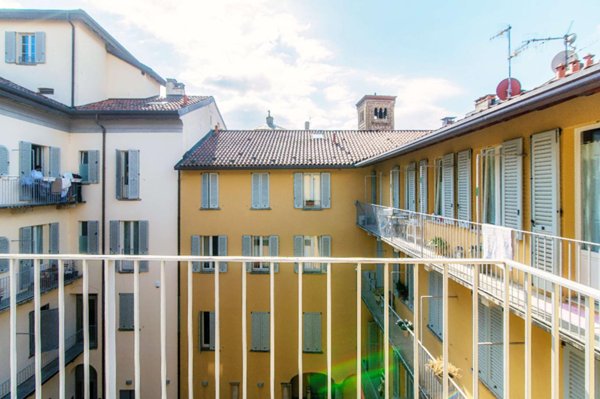 appartamento in vendita a Como in zona Como Centro