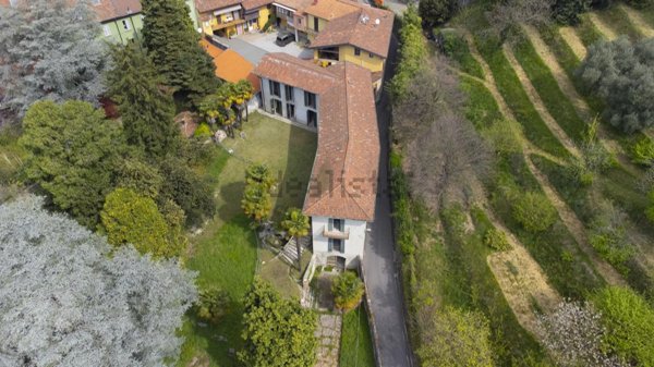 casa indipendente in vendita a Como