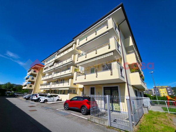 appartamento in vendita a Como in zona Camerlata