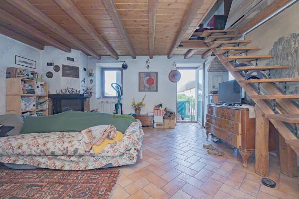 casa indipendente in vendita a Como in zona Civiglio