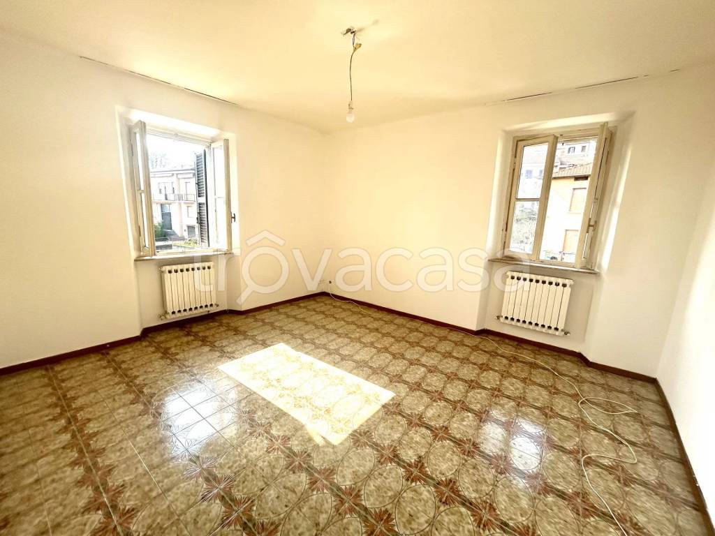 appartamento in vendita a Como in zona Breccia