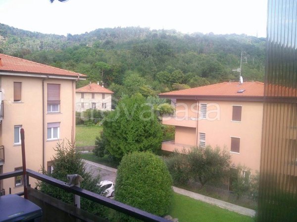 appartamento in vendita a Como in zona Prestino