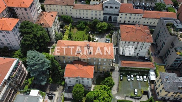 appartamento in vendita a Como in zona Valduce