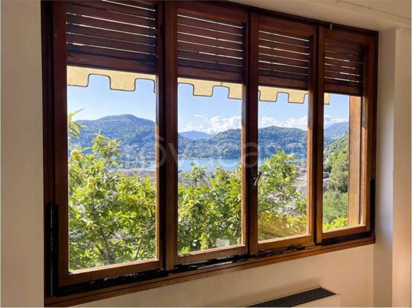 appartamento in vendita a Como in zona Camnago Volta