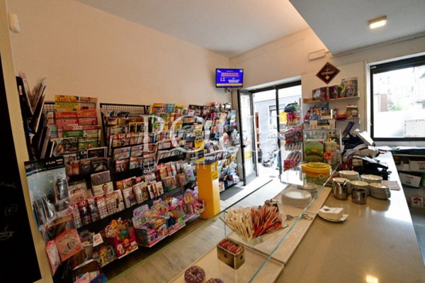 negozio in vendita a Como in zona Valduce