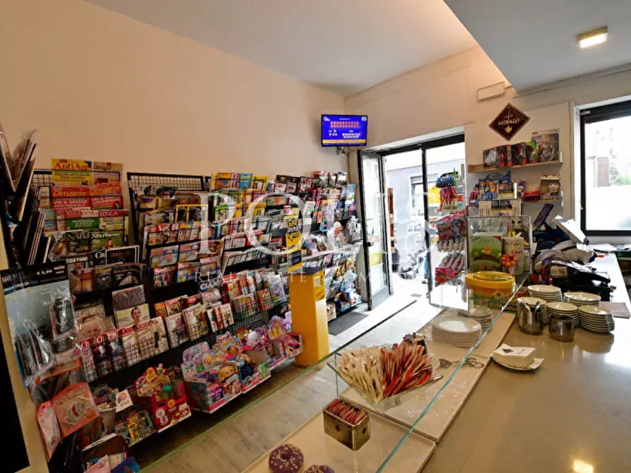 negozio in vendita a Como in zona Como Centro