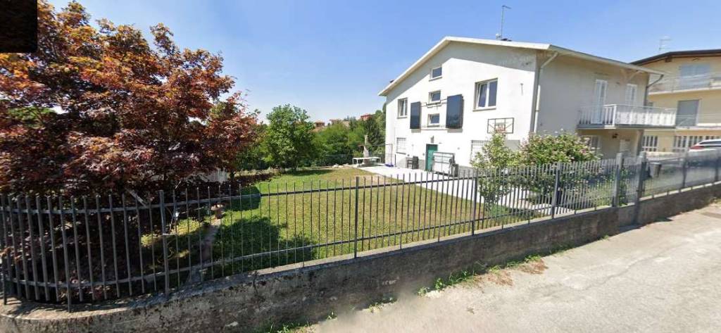 casa indipendente in vendita a Como in zona Trecallo